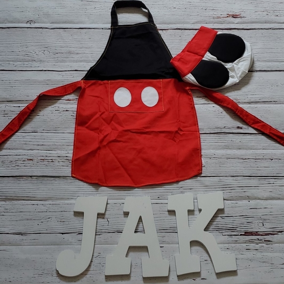 Disney Kids Mickey Mouse Apron With Hat 